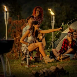 Froadp Torches à Huile Set 90cm Hauteur Torche Avec Mèche De Rechange Et 213ml Bouteille D'huile De Lampe En Fer Lanternes De Jardin En Bambou Portables Décoration Pour Fêtes En Plein Air (12 Pièces) -OSRAM || EUROPALAMP Soldes Boutique 67379604 4