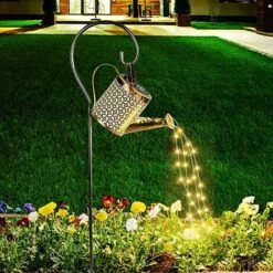 DHKLFA Lanterne Solaire à LED Pour Arrosoir, étanche, Design Creux, Décoratif, Rétro En Métal, Pour Table De Jardin, Terrasse, Cour, Allée (avec Support)